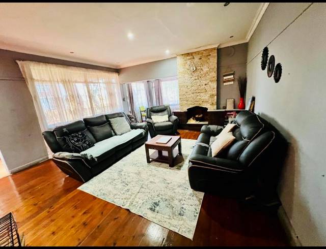 3 BEDROOM HOUSE FOR SALE IN UMBILO